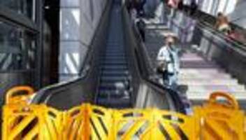 Berliner Bahnhöfe: Weiter Rolltreppenprobleme am Südkreuz
