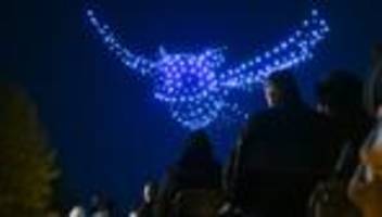 Freizeit: Drohnen tanzen in Berlin