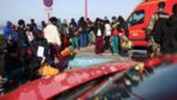 illegale migration: großbritannien zahlt millionen für grenzkontrollen an frankreich