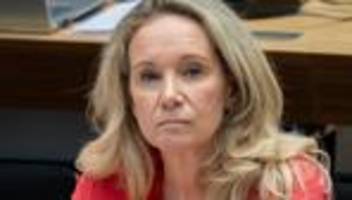 Landesparlament: Fördergeld: Kultursenatorin nimmt im Parlament Stellung