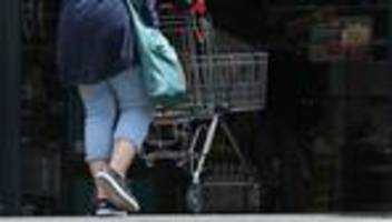 Lebensmittel: Wegen Bakterien: Rewe Dortmund ruft Wurst zurück