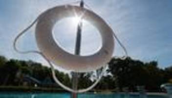 Schwimmbäder: Saisonstart trotz Fachkräftemangel in Thüringer Freibädern