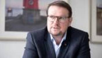 »Absolut unzufrieden«: Emdens OB dringt auf Durchbruch bei Außenems-Vertiefung