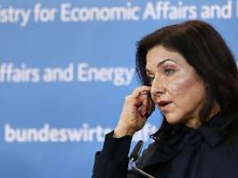 kurz nach saudi-arabien-reise : wirtschaftsministerium durchleuchtet mailkonten von mitarbeitern