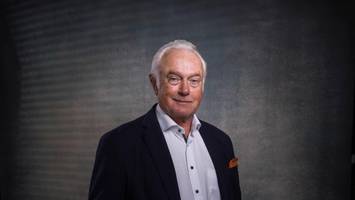 „du eierarsch“: so reagiert kubicki auf kanzler merz