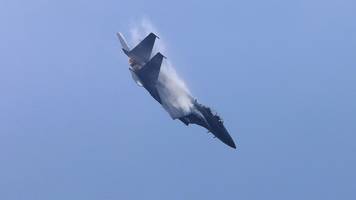 kampfpiloten machten im flug fotos voneinander – dann plötzlich der crash