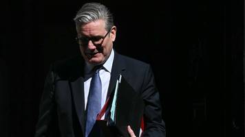 „es ist vorbei“: warum sich sogar vertraute von keir starmer abwenden