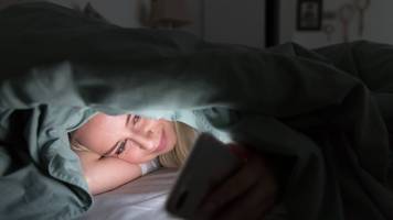 unter 8 stunden ist kritisch: wie unregelmäßige schlafzeiten ihrem herz schaden