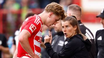 Fahrlässige Eta-Beförderung: U19-Trainer in Bundesliga überfordert, glaubt Magath