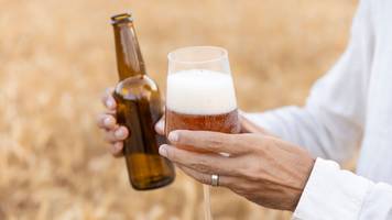 Bier abgelaufen: Noch trinken oder wegschütten?