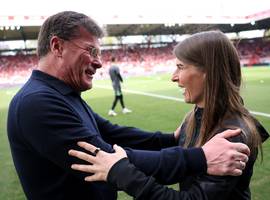 Abstiegskampf der Bundesliga: Ätschibätsch aus Wolfsburg und jede Menge Drama