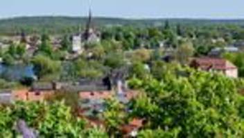 Auftakt am Wochenende: Obstwein unter Blütenpracht in Werder