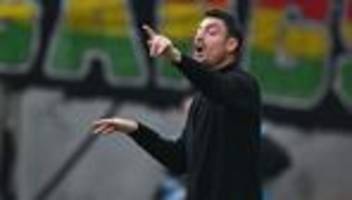 bundesliga: eintracht in augsburg: riera fordert sieg für die fans