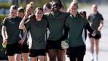 Champions League: Aus 1:7 gelernt: Bayern-Frauen glauben an Coup gegen Barça