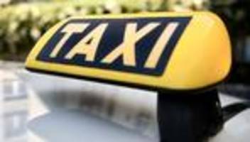 Gewalttat: Attacke auf Taxi-Fahrer - 62-Jähriger schwer verletzt