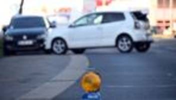 In aller Öffentlichkeit: Streit mit Schüssen auf Parkplatz: zwei Verletzte