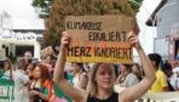 Klima-Protest: Fridays for Future wirft Reiche Kungelei mit Gaslobby vor