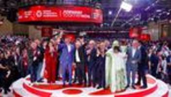 Linke Konferenz in Barcelona: Themen für den Küchentisch