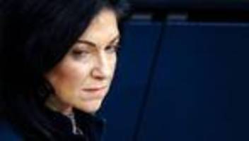 patrick graichen und katherina reiche: wer mobilisiert gegen reiches neues heizgesetz? habecks staatssekretär