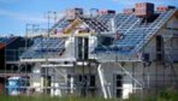 Wohnen: Baubranche: Iran-Krieg lässt Kosten für Hausbauer steigen