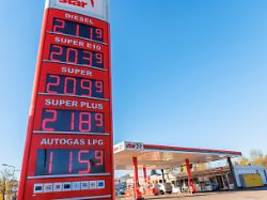 Auch 1000-Euro-Prämie kommt: Bundestag beschließt Tankrabatt ab 1. Mai