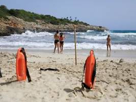 Drei Schwimmer in Not: Deutscher stirbt bei Rettungsversuch auf Mallorca