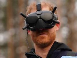 erklärung bei ukraine-besuch: prinz harry sieht sich für immer als teil der royal family