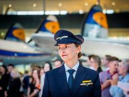 Von Boss entworfen: Lufthansa präsentiert neue Uniformen