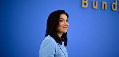 Katherina Reiche: Wirtschaftsministerin verteidigt umstrittene Gaskraftwerkspläne