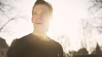 bas kast schwenkt um: „das hat mich bewogen, keinen alkohol mehr zu trinken“