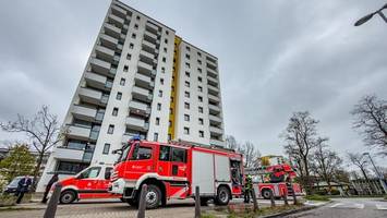 Feuer in Hochhaus in der Kandinskyallee – eine Person lebensgefährlich verletzt