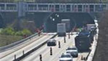 140.000 Fahrzeuge pro Tag: Zweite offene Fahrspur im Engelbergtunnel - was das bedeutet