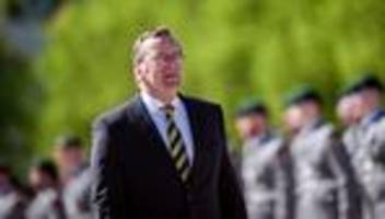 Auslandsaufenthalte: Pistorius räumt Fehler im Wehrdienstgesetz ein