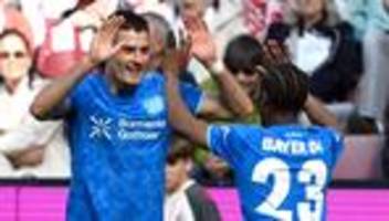 Fußball-Bundesliga: Glücklicher Sieg in Köln: Bayer wahrt Königsklassen-Chance