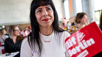 linke attackiert wegner: „rotes rathaus muss endlich wirklich rot werden“