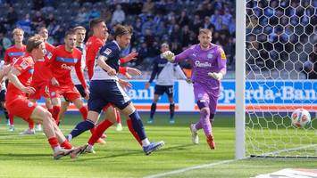 unglück und unvermögen: wie hertha bsc mit seinem schicksal an den hsv erinnert