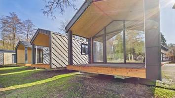 mini-haus, maxi-luxus: diese tiny houses stehen bei hamburg zum verkauf