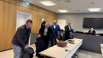 Mit zwei Promille im BMW: Hätten zwei Polizisten das merken müssen?