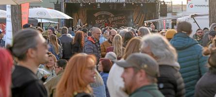 großer andrang beim kirschblüten-festival in oberhausen