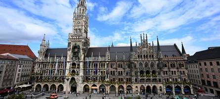 mann mit messer nachts im münchner rathaus gefasst