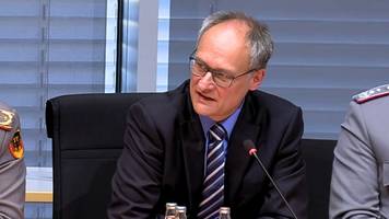 cdu-mann sorgt mit intimen fragen an afd-gutachter für eklat