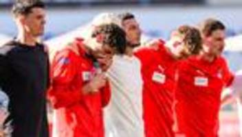 Fußball-Bundesliga: Tränen bei Dinkci: FCH schöpft Hoffnung - Sorgen bei Rivalen