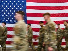 aufrüstung: globale militärausgaben erreichen rekord