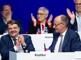 Merz beim Sozialflügel der CDU: „Es spricht zu Ihnen der Kaufhausdirektor“