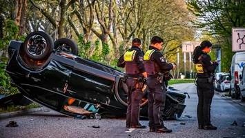mann hinterlässt mit mietwagen trümmerfeld – und flüchtet anschließend