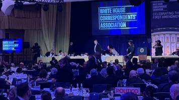 journalisten berichten von schüssen bei trump-dinner: moment war völlig bizarr