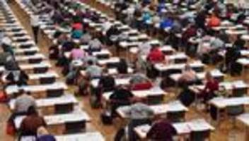 Ausbildung: Tausende bayerische Azubis starten in die Prüfungsphase