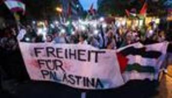 Extremismus: Antisemitismus als »Querschnittsthema« von Extremisten