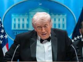 Staged startet wieder durch: Die Verschwörungsszene explodiert nach Schüssen bei Dinner mit Trump