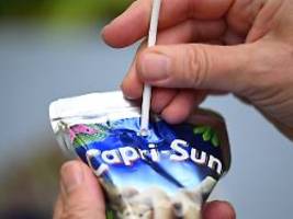 umwelthilfe: armutszeugnis: wie verbissen capri-sun um den plastikstrohhalm kämpft
